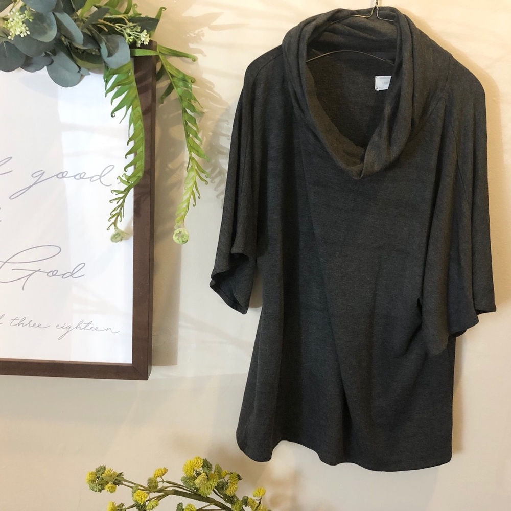 Lou and Grey top